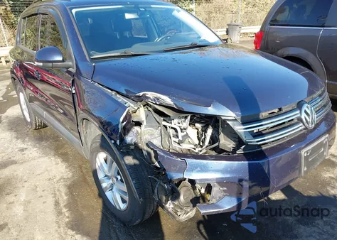 2016 Volkswagen Tiguan R-Line/S/Se/Sel z USA, uszkodzony, nr VIN WVGAV7AX1GW579433